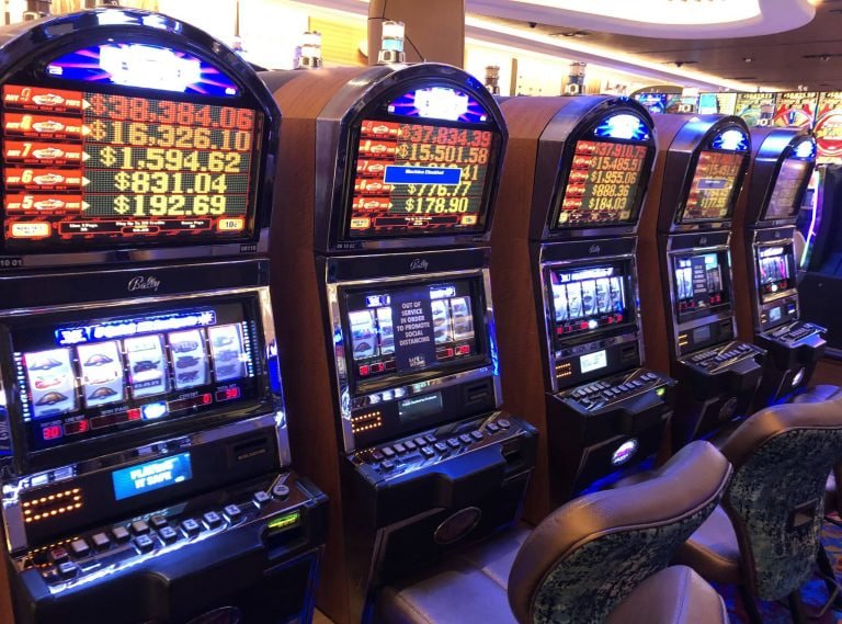 TKP77 Taruhan live in-play odds real-time pasar taruhan sepak bola basket tenis esports